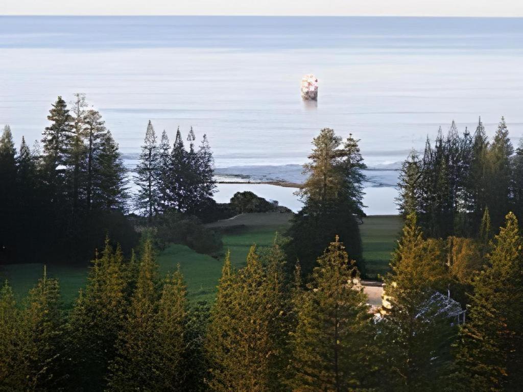 Fletcher Christian Holiday Hotel เบิร์นท์ไพน์ ภายนอก รูปภาพ